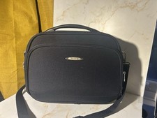 Tripp Shoulder Vanity Case